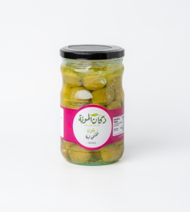 زيتون محشي لبنة