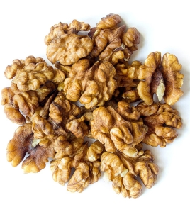 وقية جوز مقشر حبة كاملة